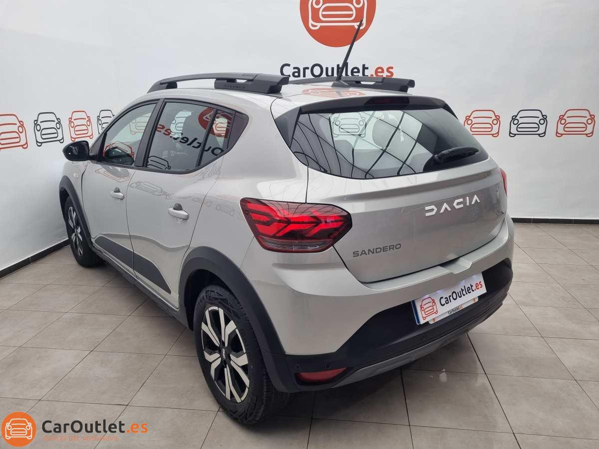 10 - Dacia Sandero Stepway 2023 - AUTO