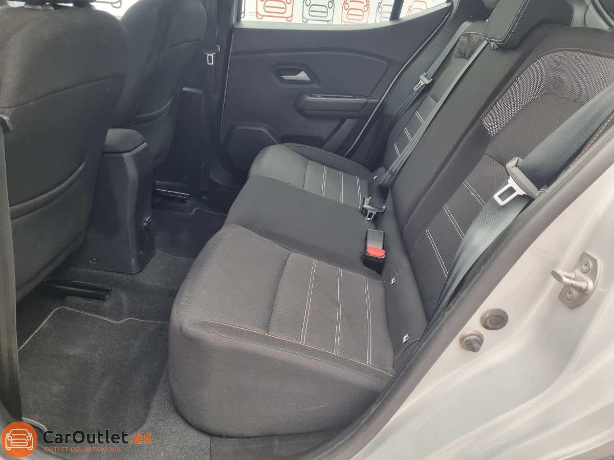 12 - Dacia Sandero Stepway 2023 - AUTO