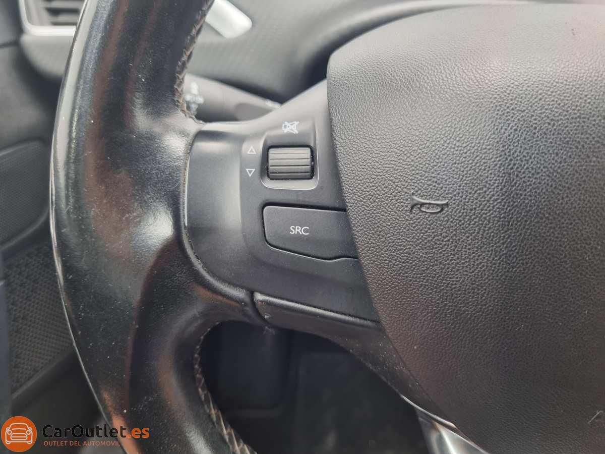 22 - Peugeot 2008 2019 - AUTO
