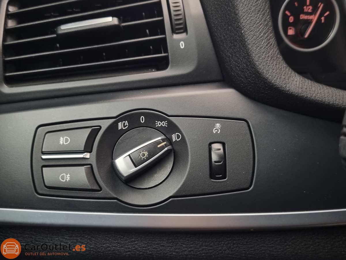 28 - BMW X3 2011 - AUTO