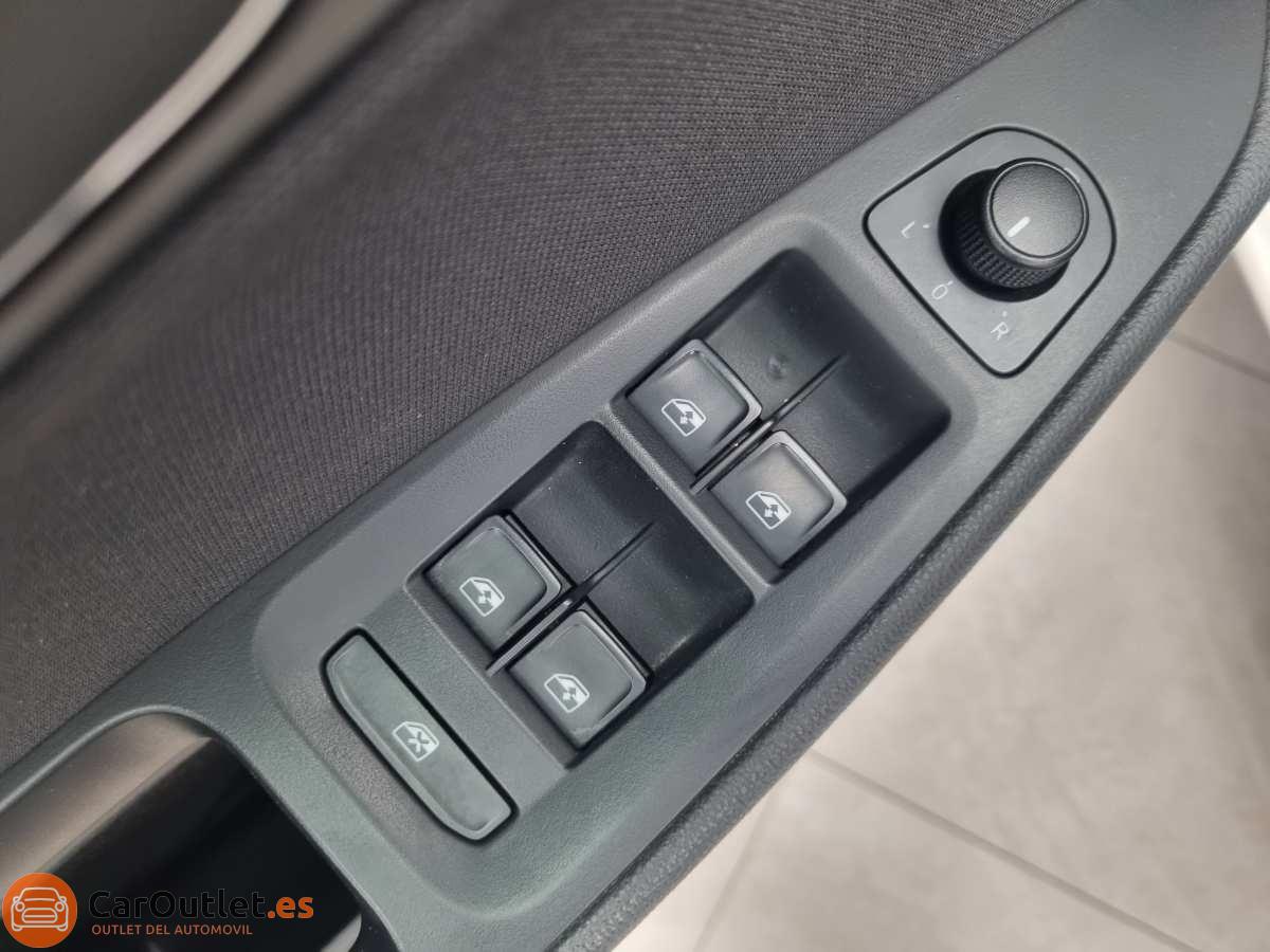 13 - Seat Leon 2016