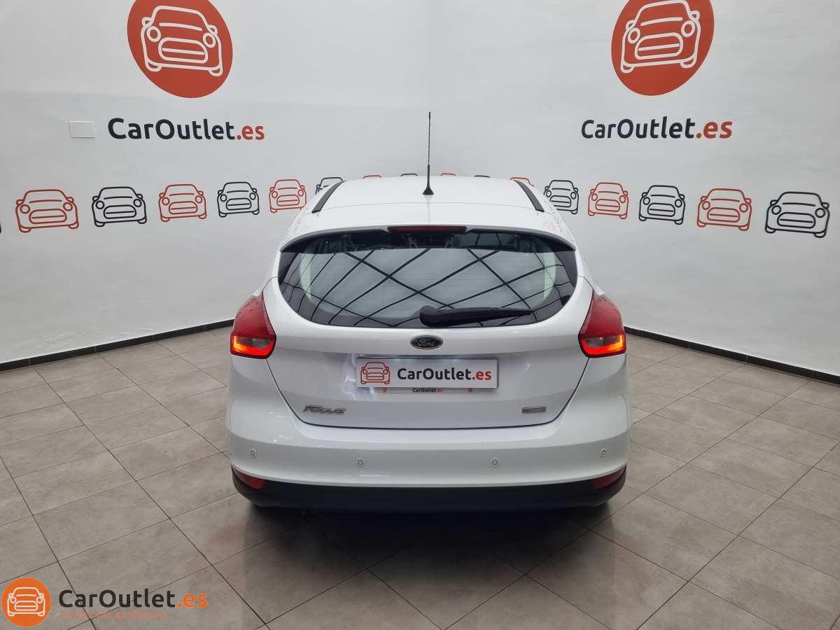 9 - Ford Focus 2015