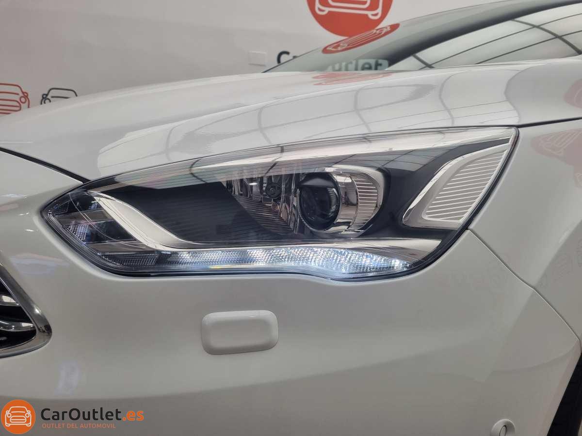 6 - Ford CMax 2015