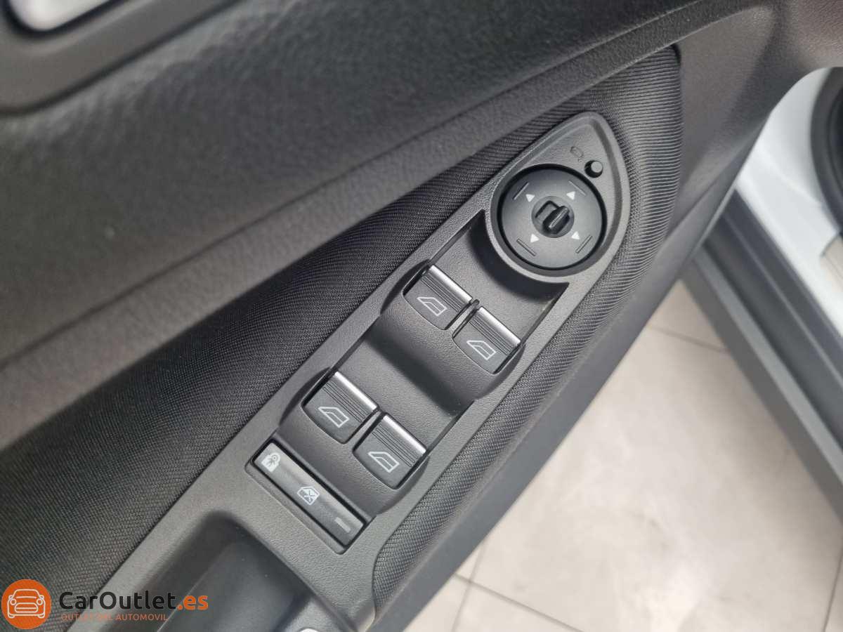 14 - Ford CMax 2015