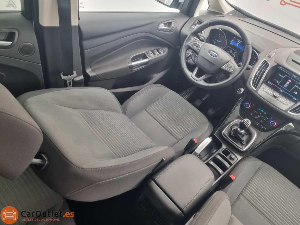 18 - Ford CMax 2015