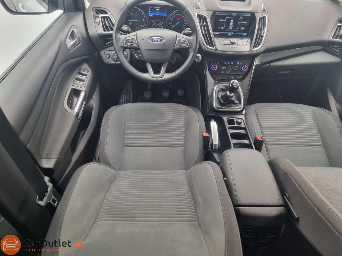 19 - Ford CMax 2015