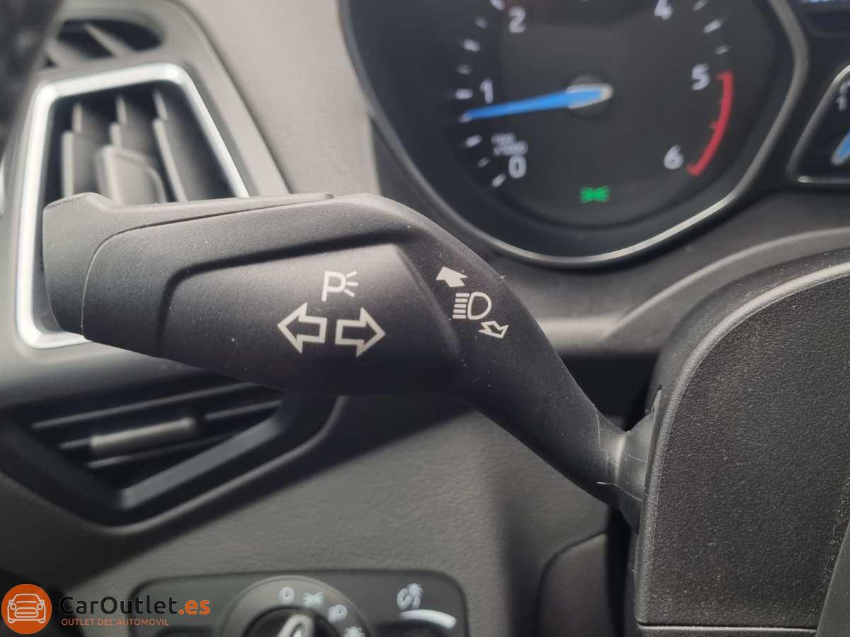 25 - Ford CMax 2015