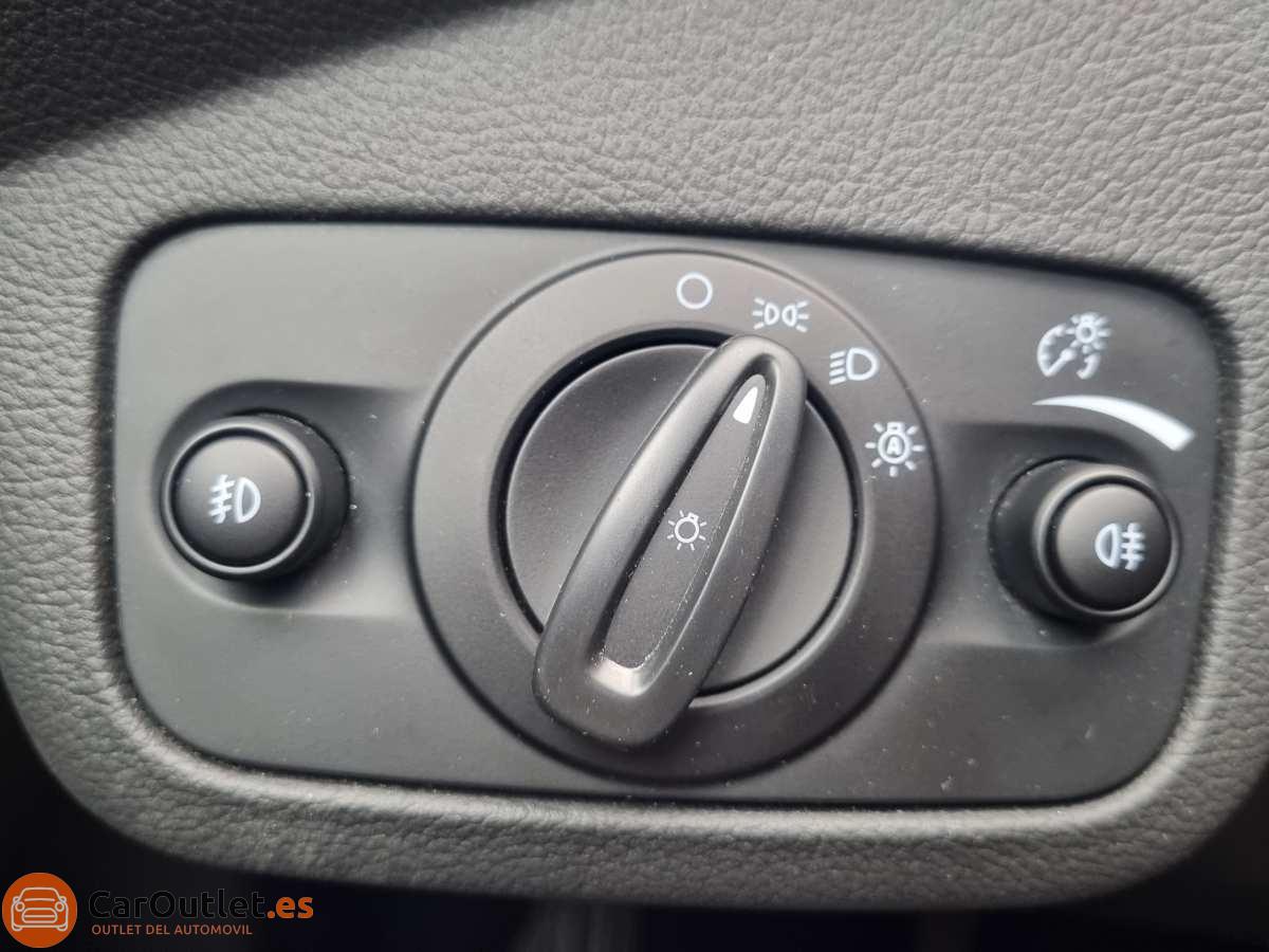 26 - Ford CMax 2015