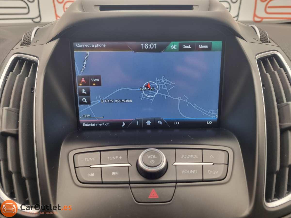 29 - Ford CMax 2015