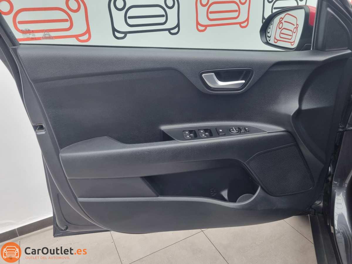 13 - Kia Stonic 2018