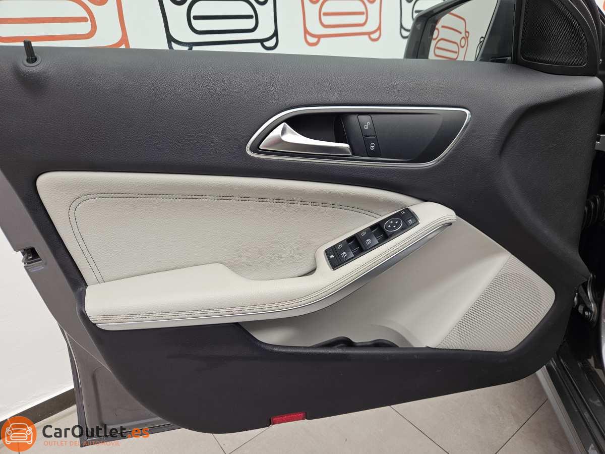 14 - Mercedes A Class 2013 - AUTO