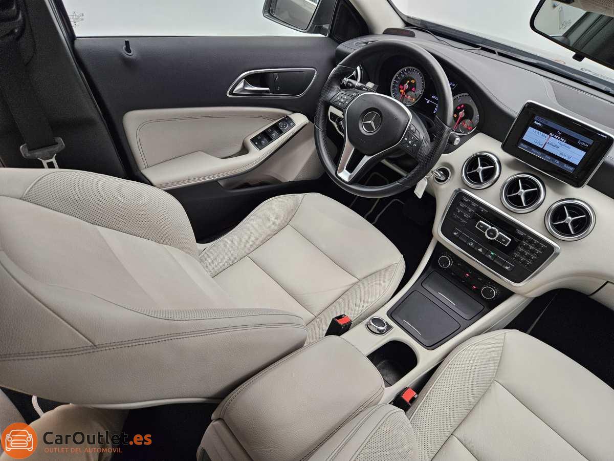 18 - Mercedes A Class 2013 - AUTO