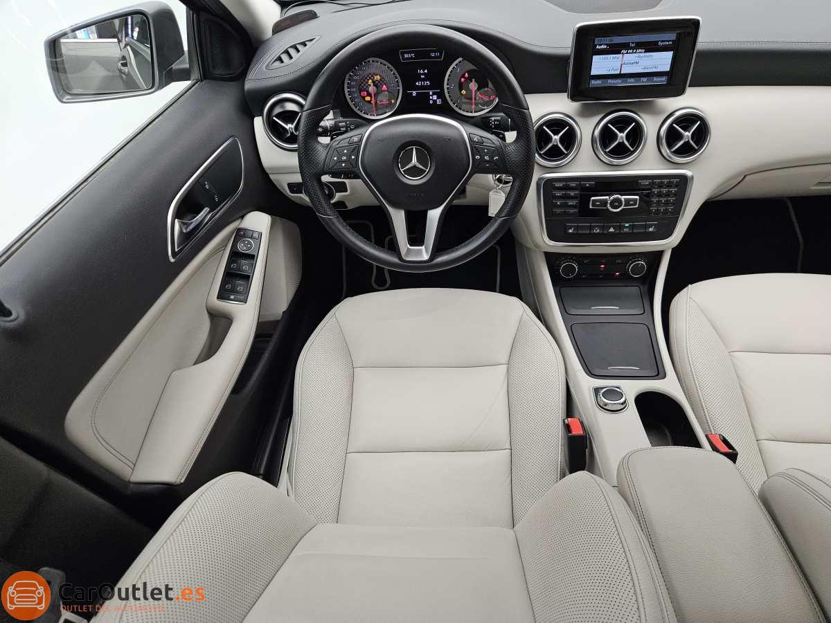 19 - Mercedes A Class 2013 - AUTO