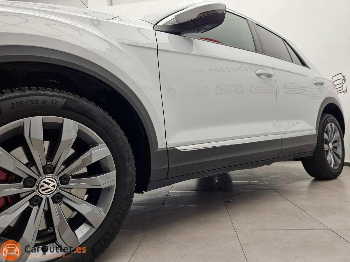 4 - Volkswagen T ROC 2019 - AUTO