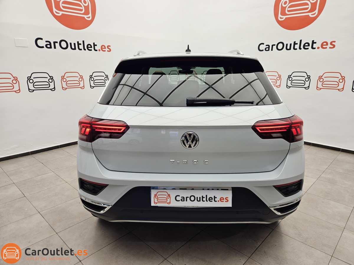 9 - Volkswagen T ROC 2019 - AUTO