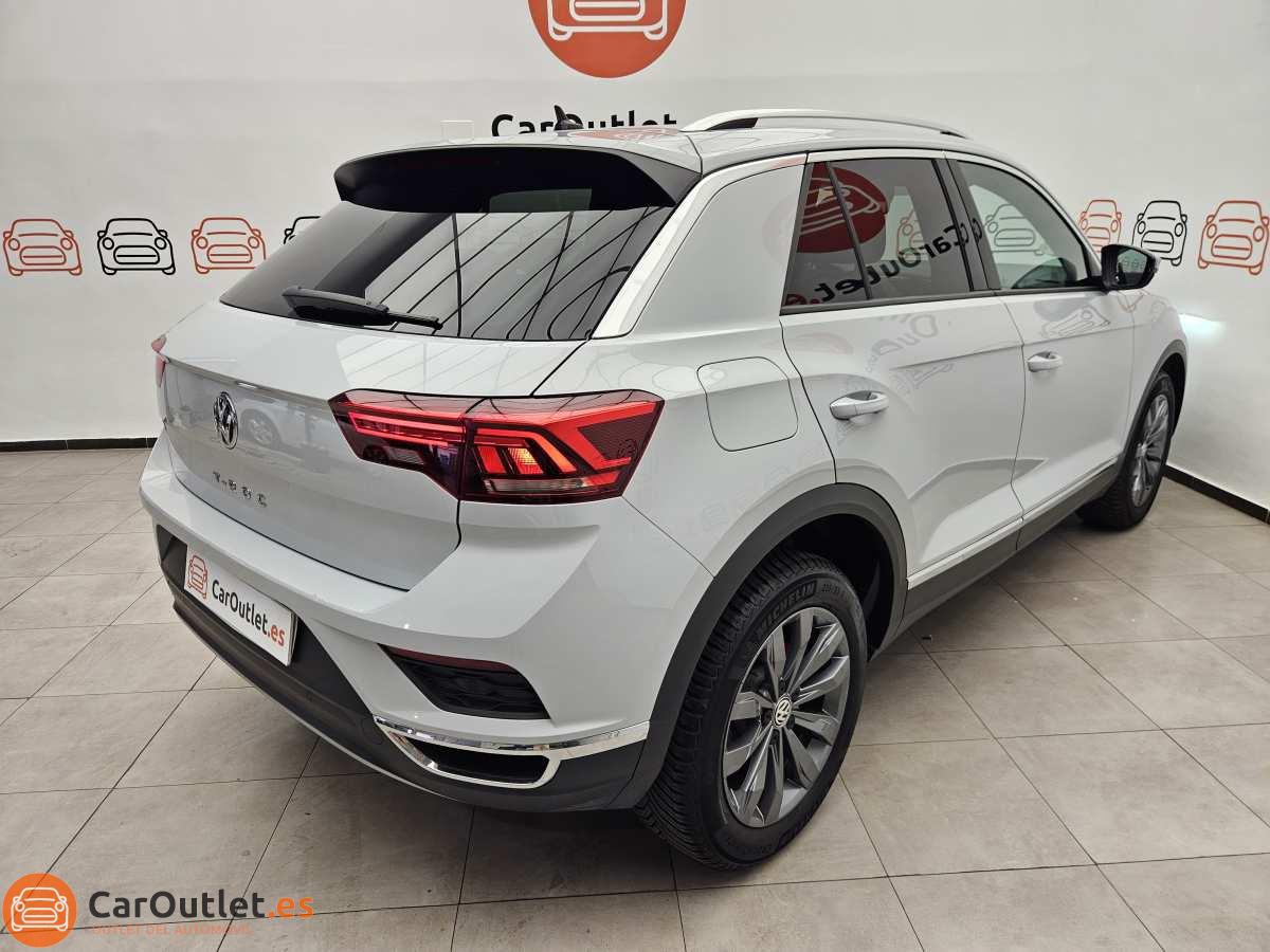 10 - Volkswagen T ROC 2019 - AUTO