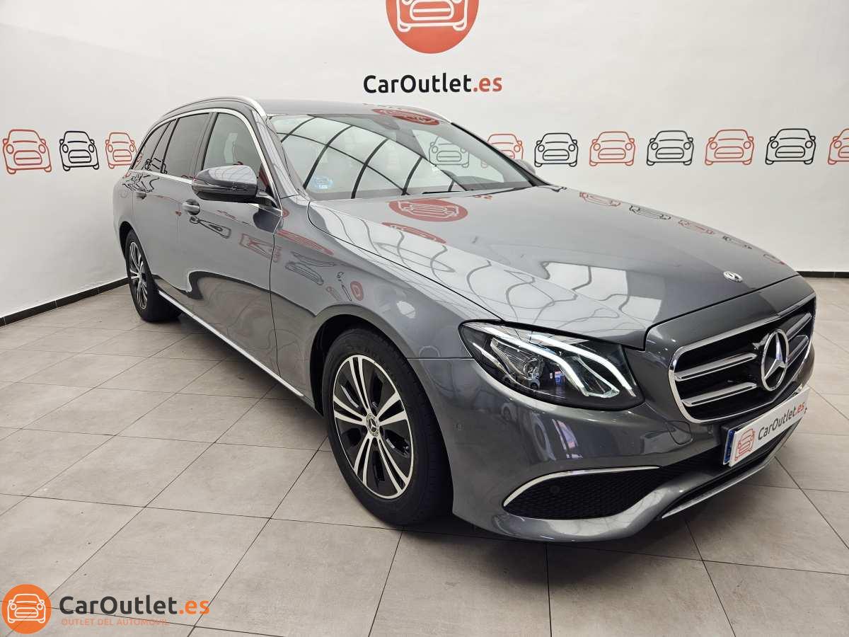 2 - Mercedes E220 2019 - AUTO