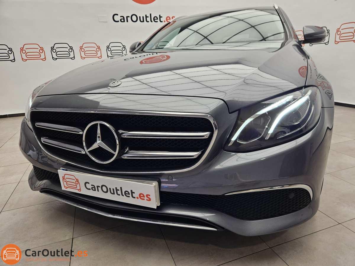 6 - Mercedes E220 2019 - AUTO