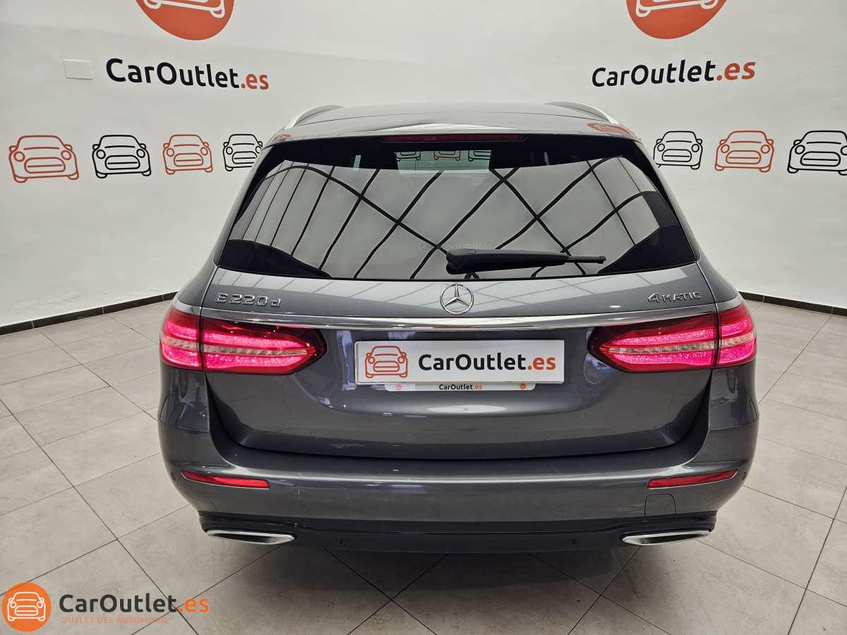 9 - Mercedes E220 2019 - AUTO
