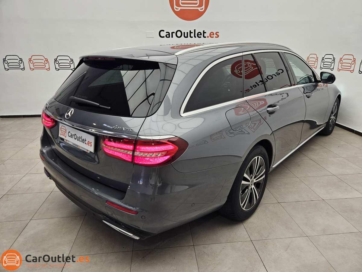 10 - Mercedes E220 2019 - AUTO