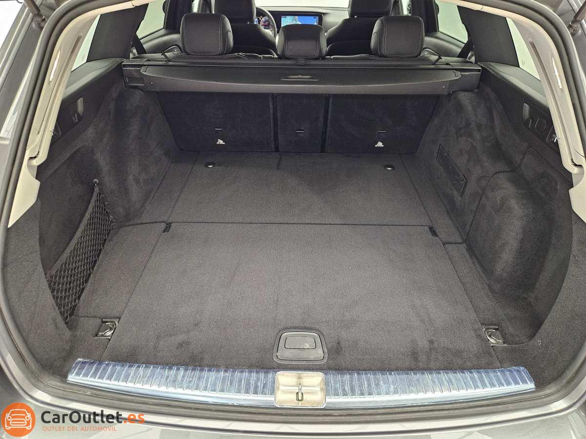 12 - Mercedes E220 2019 - AUTO