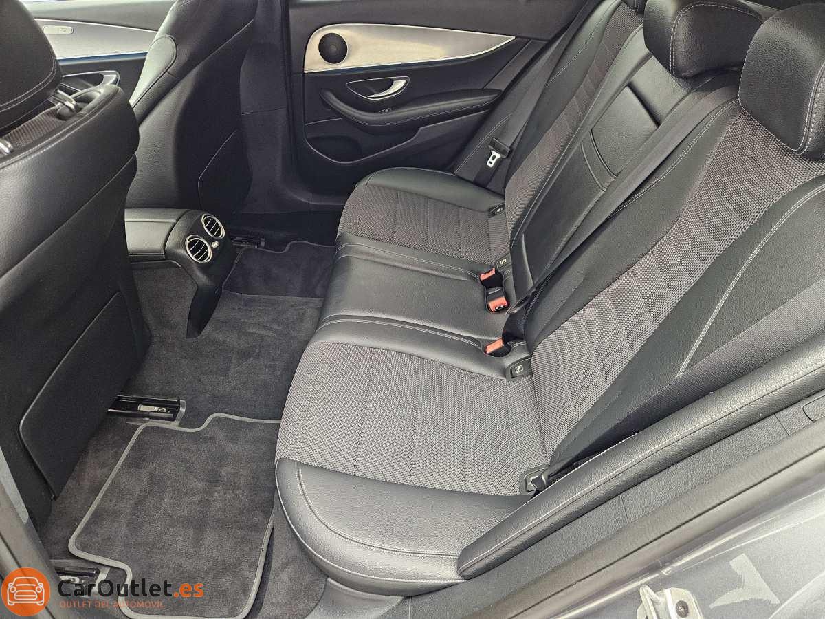 14 - Mercedes E220 2019 - AUTO