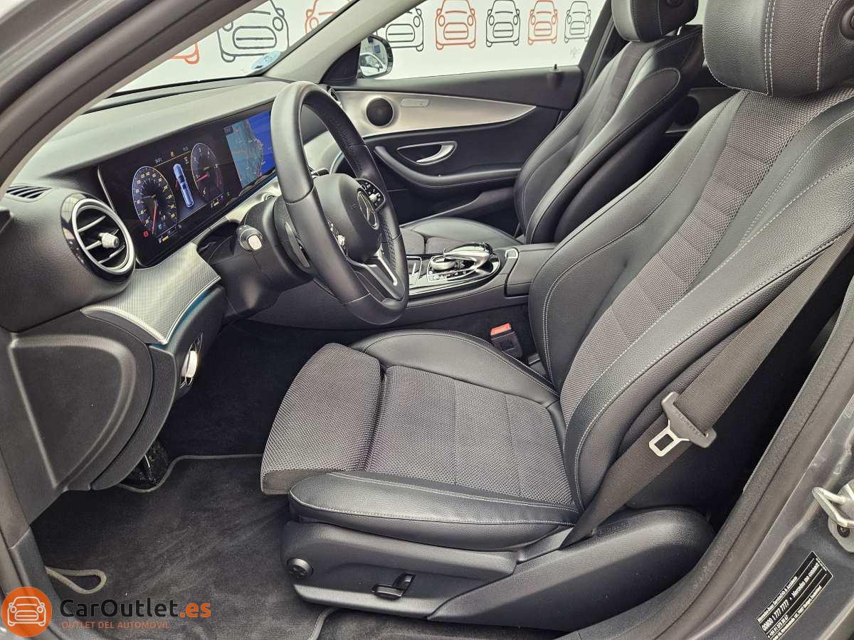 17 - Mercedes E220 2019 - AUTO