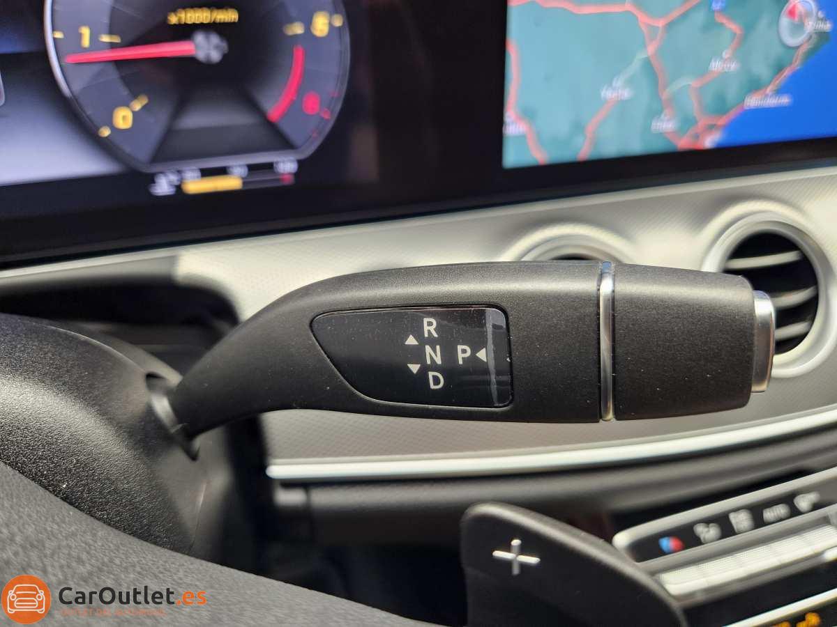 28 - Mercedes E220 2019 - AUTO