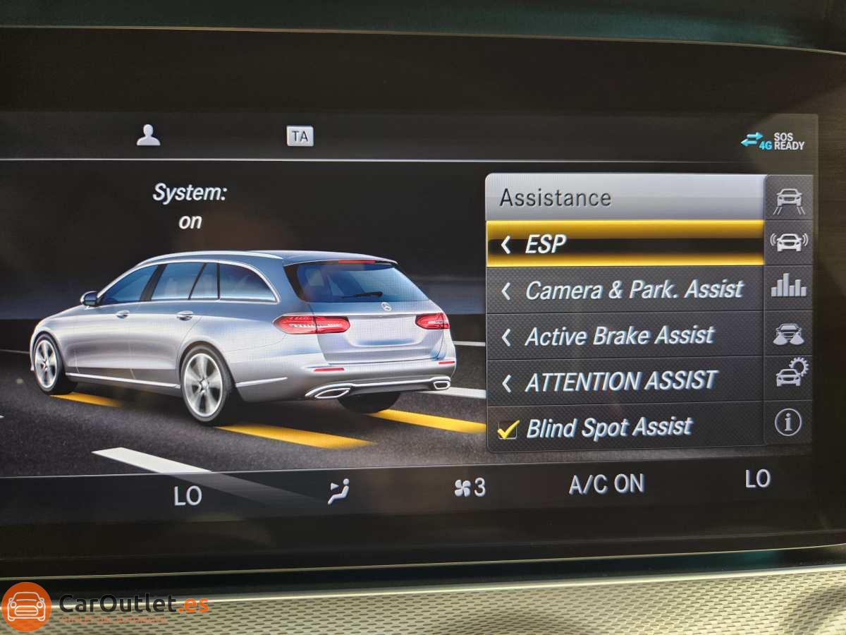 32 - Mercedes E220 2019 - AUTO
