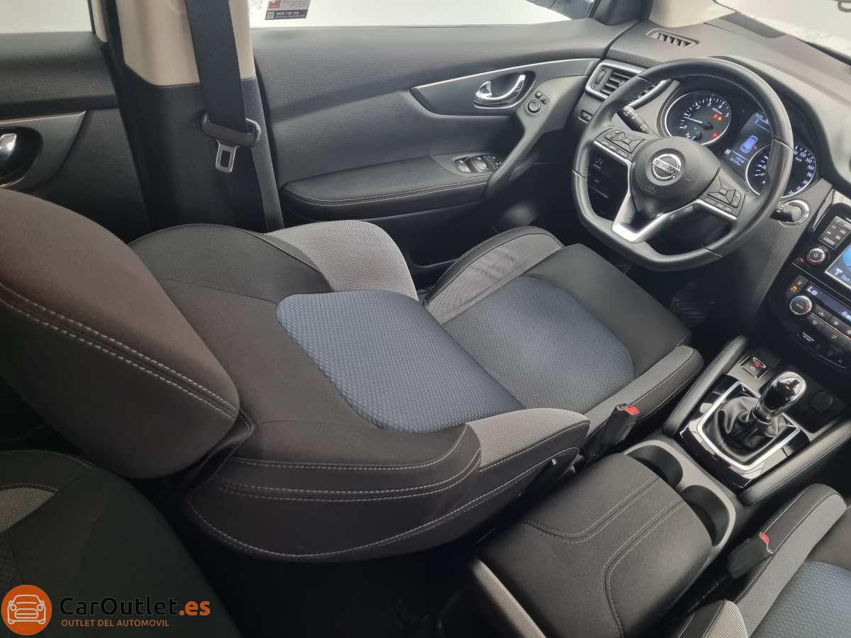 17 - Nissan Qashqai 2018 - AUTO