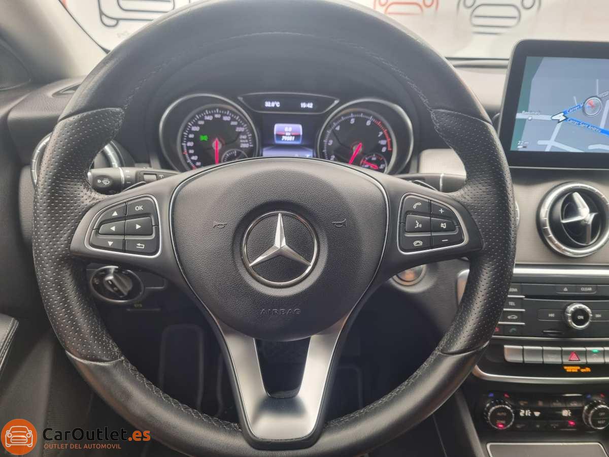 19 - Mercedes CLA Class 2018 - AUTO