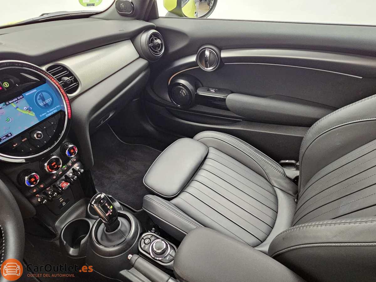 33 - MINI Cooper 2024 - AUTO - CABRIO