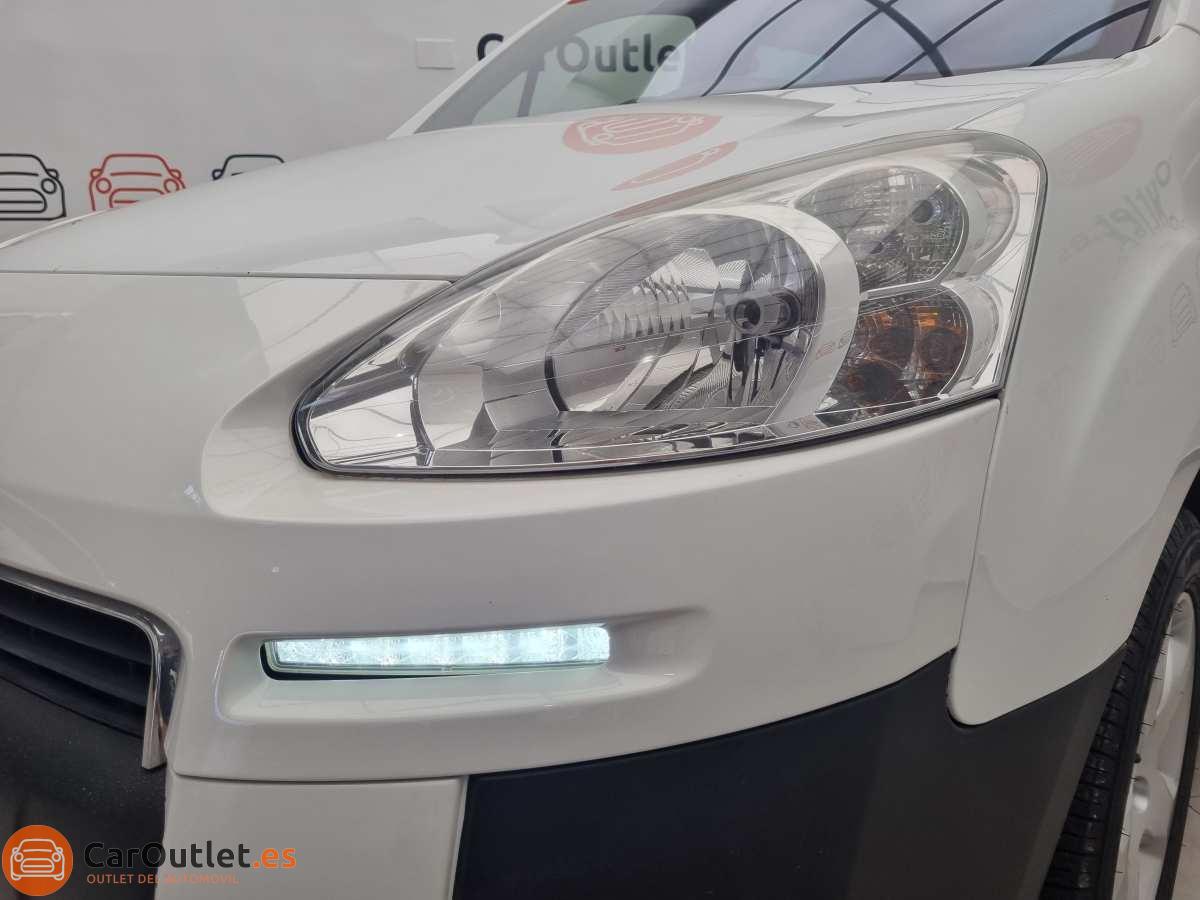 6 - Peugeot Partner 2014 - AUTO