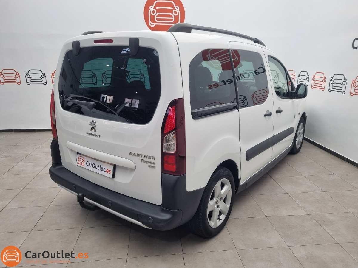 8 - Peugeot Partner 2014 - AUTO