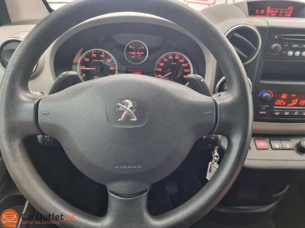 22 - Peugeot Partner 2014 - AUTO