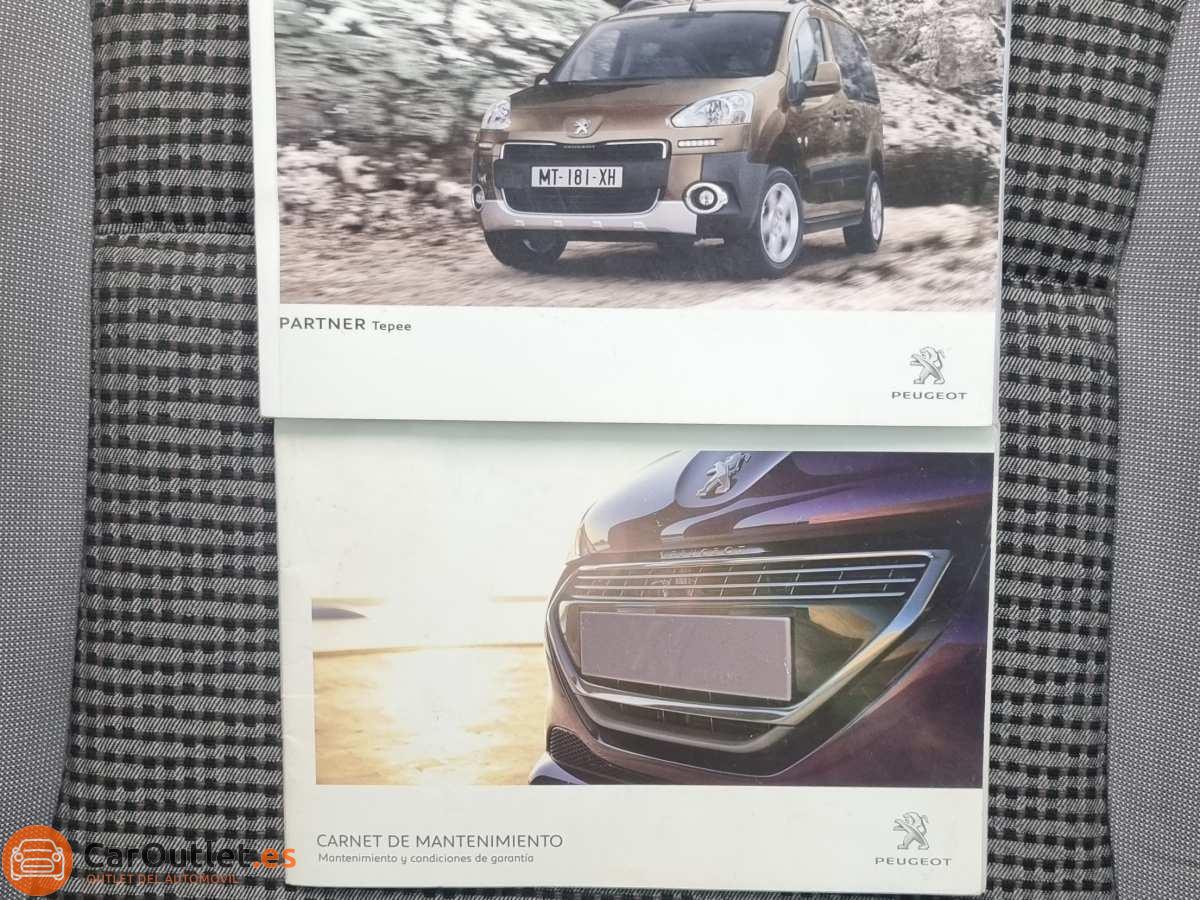 28 - Peugeot Partner 2014 - AUTO