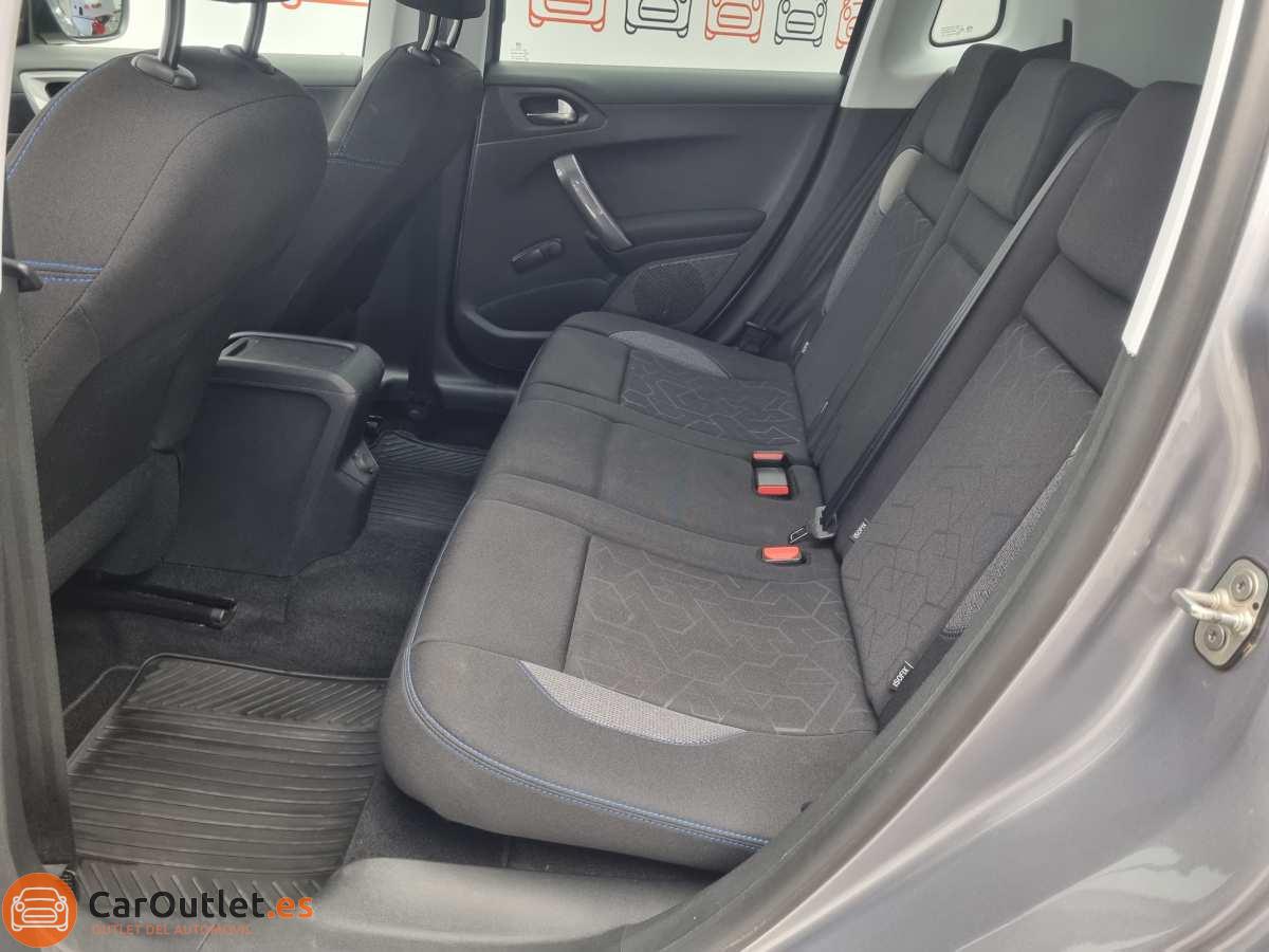 12 - Peugeot 2008 2018