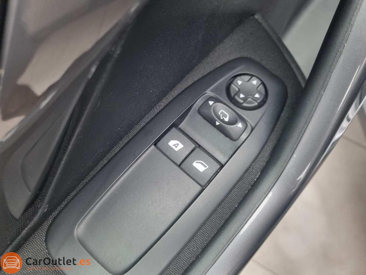 14 - Peugeot 2008 2018