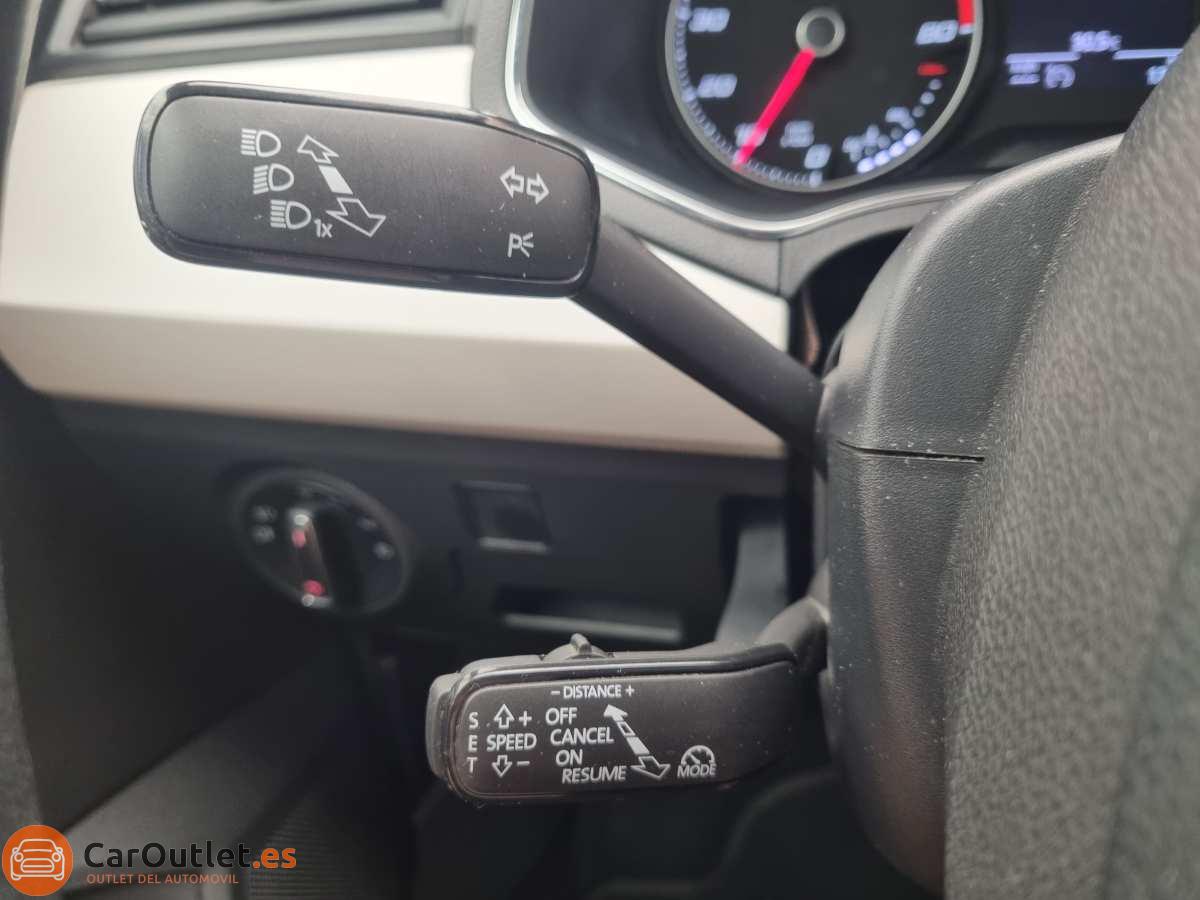 25 - Seat Arona 2018 - AUTO