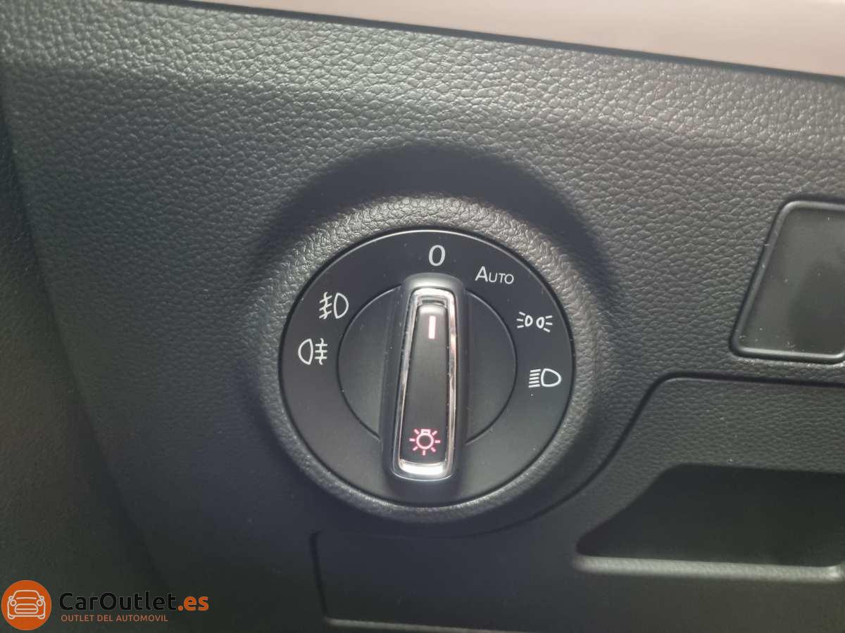 26 - Seat Arona 2018 - AUTO