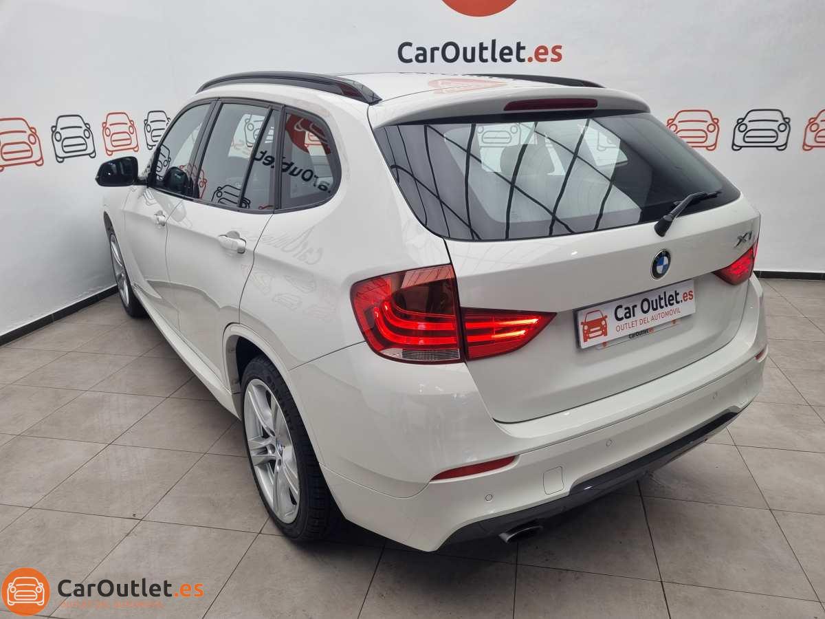 11 - BMW X1 2013 - AUTO