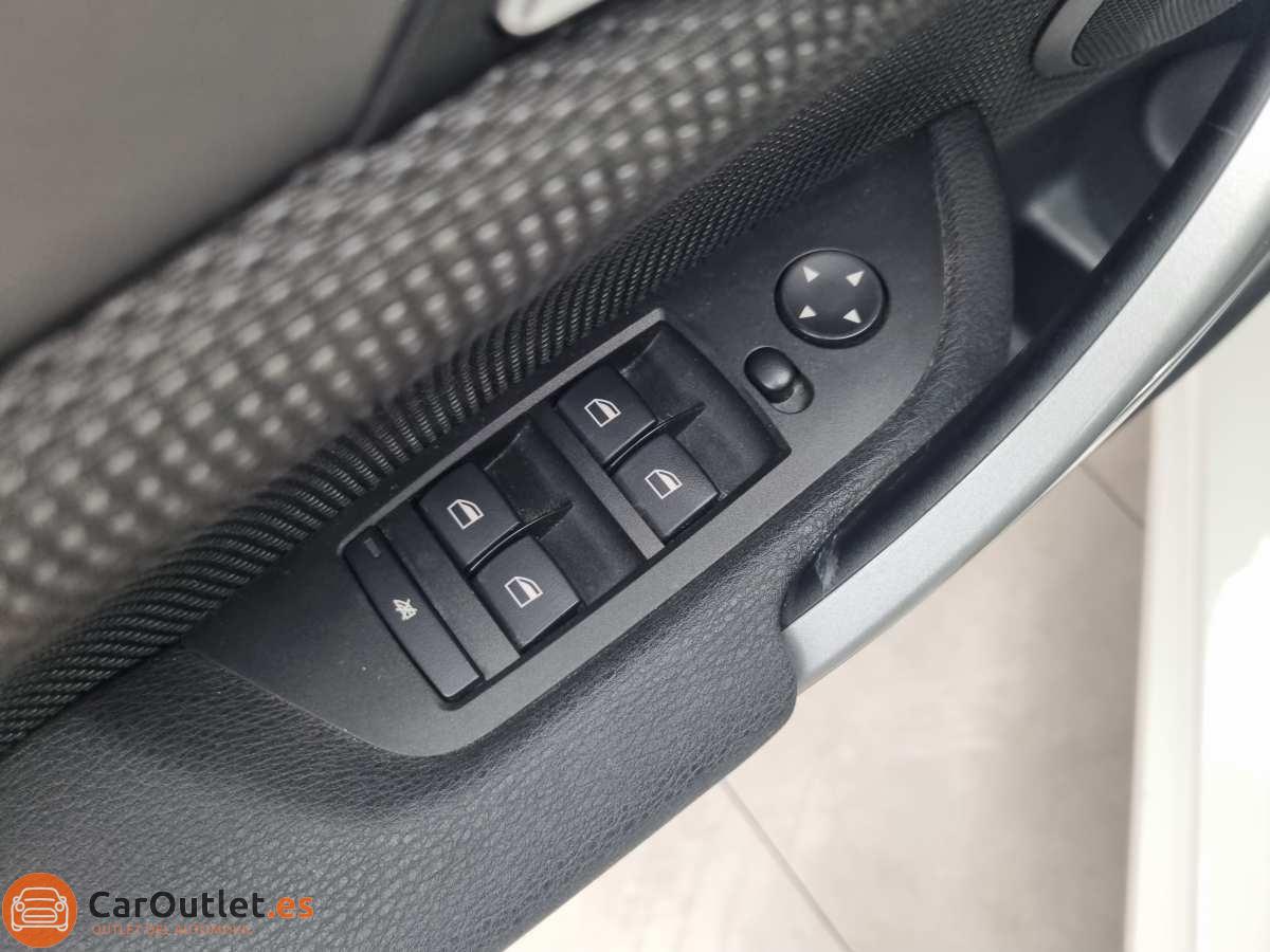15 - BMW X1 2013 - AUTO
