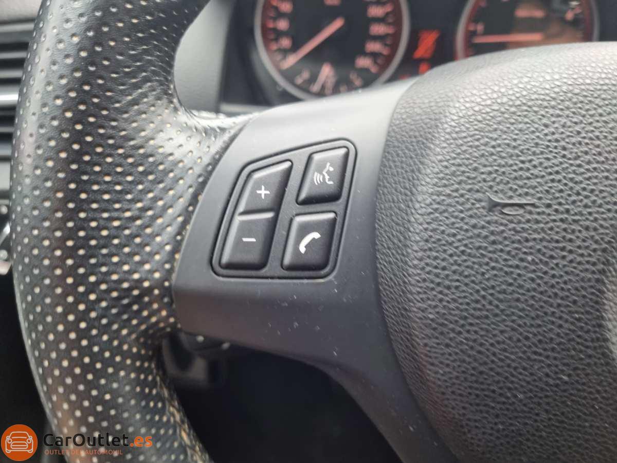 26 - BMW X1 2013 - AUTO
