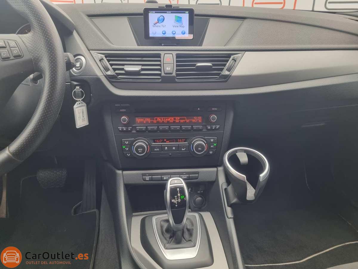 30 - BMW X1 2013 - AUTO