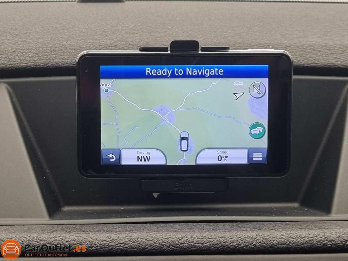 32 - BMW X1 2013 - AUTO