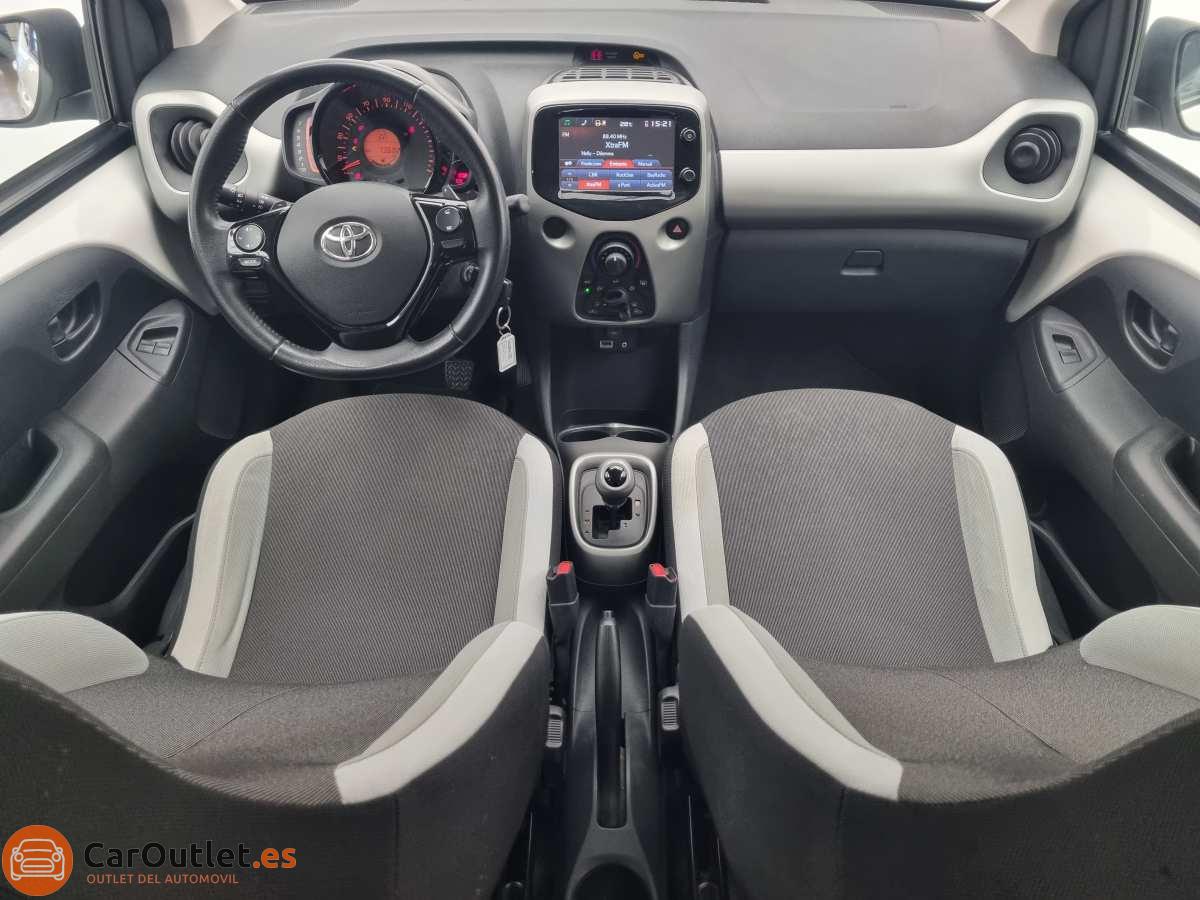 15 - Toyota Aygo 2016 - AUTO