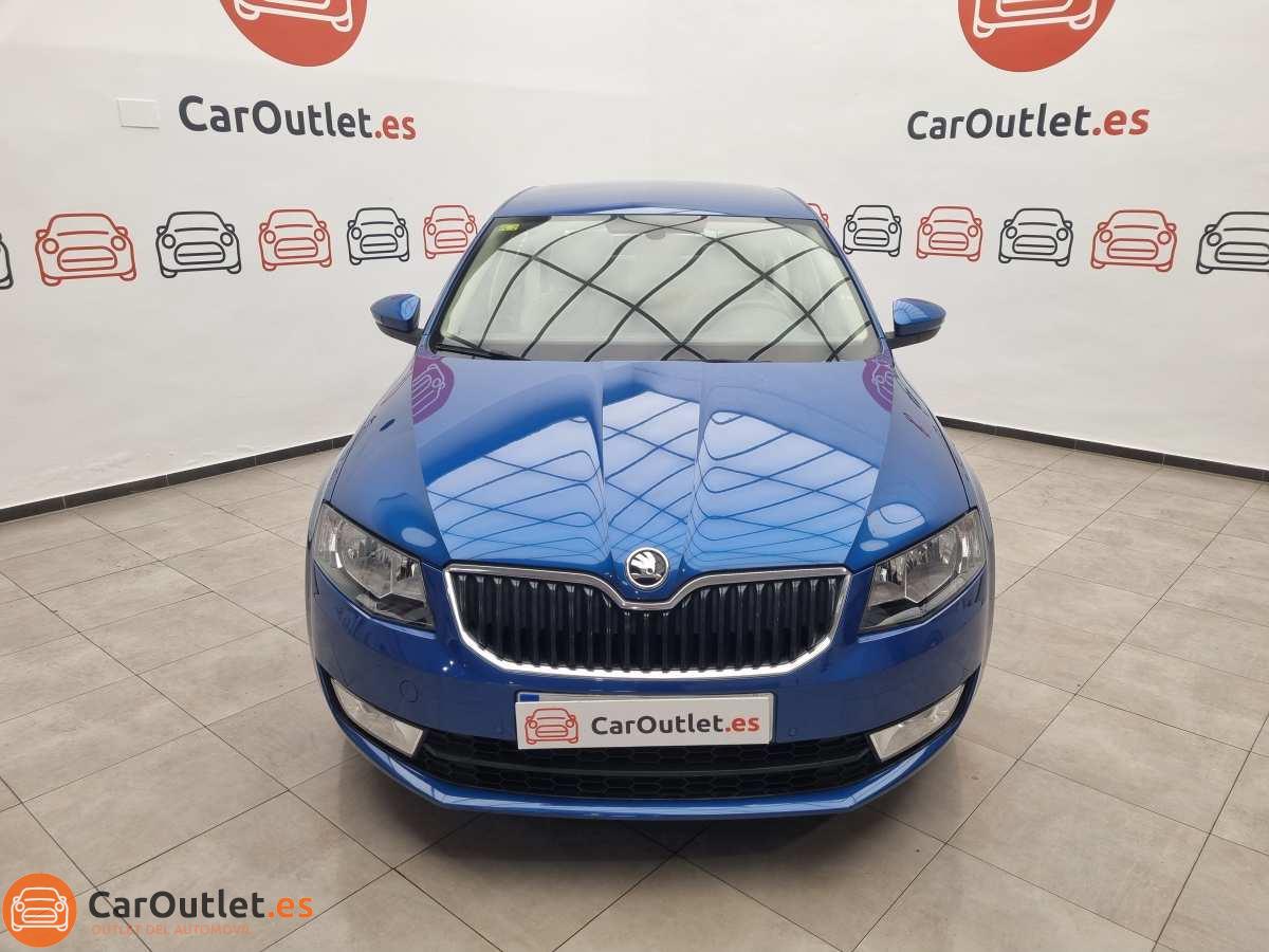1 - Skoda Octavia 2015 - AUTO