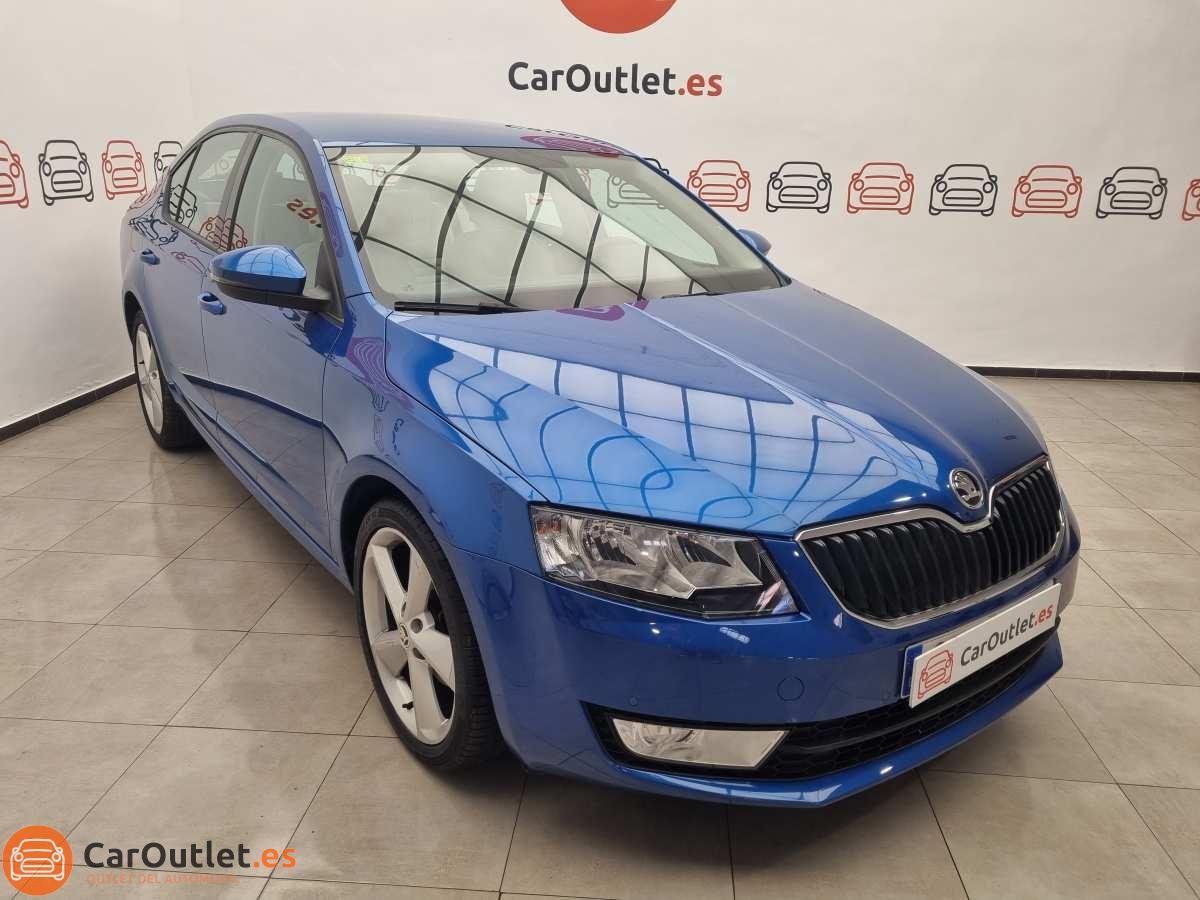 2 - Skoda Octavia 2015 - AUTO