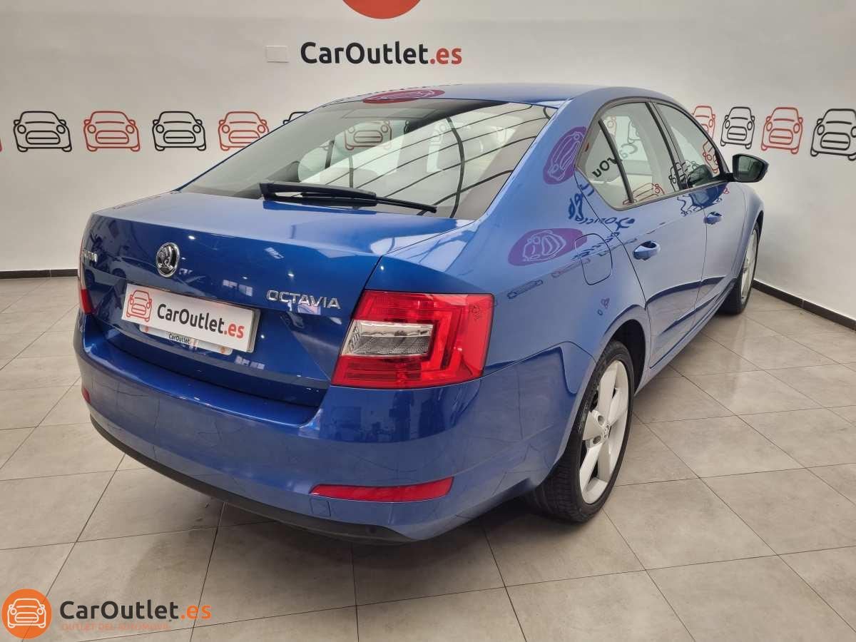 7 - Skoda Octavia 2015 - AUTO