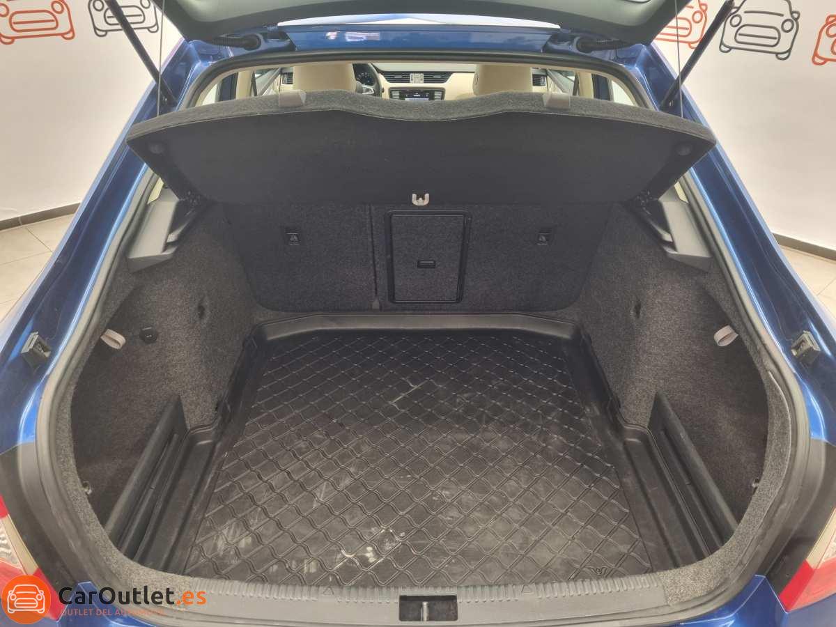 10 - Skoda Octavia 2015 - AUTO